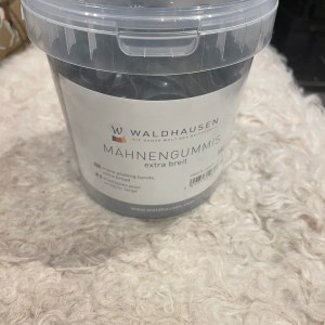 Elastikker i spand sort